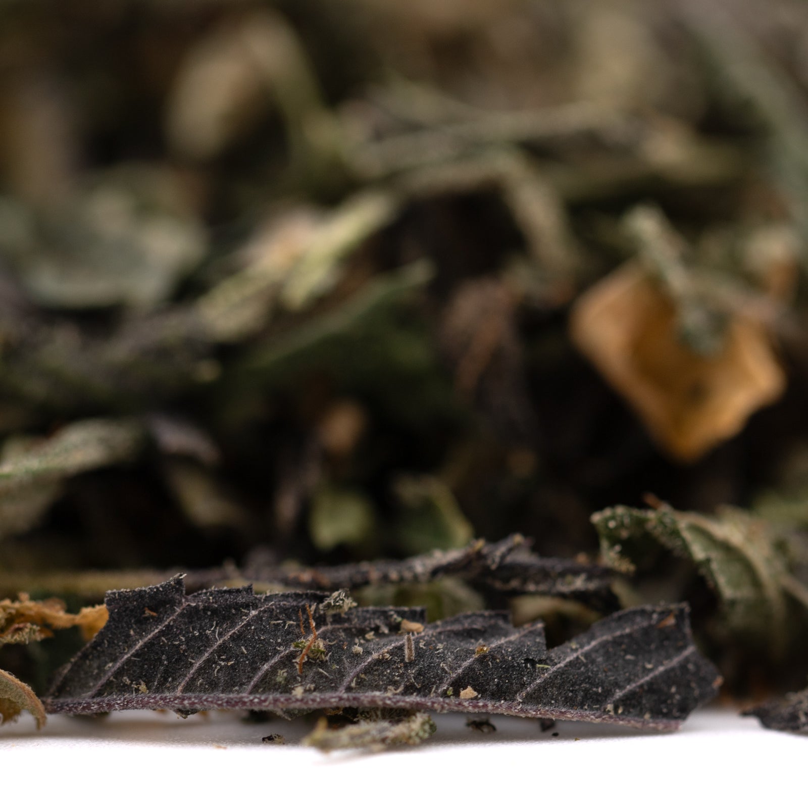 Loose leaf herbs and spices for Tropical Punch Indoor, Thca Trim, Northern Lights products